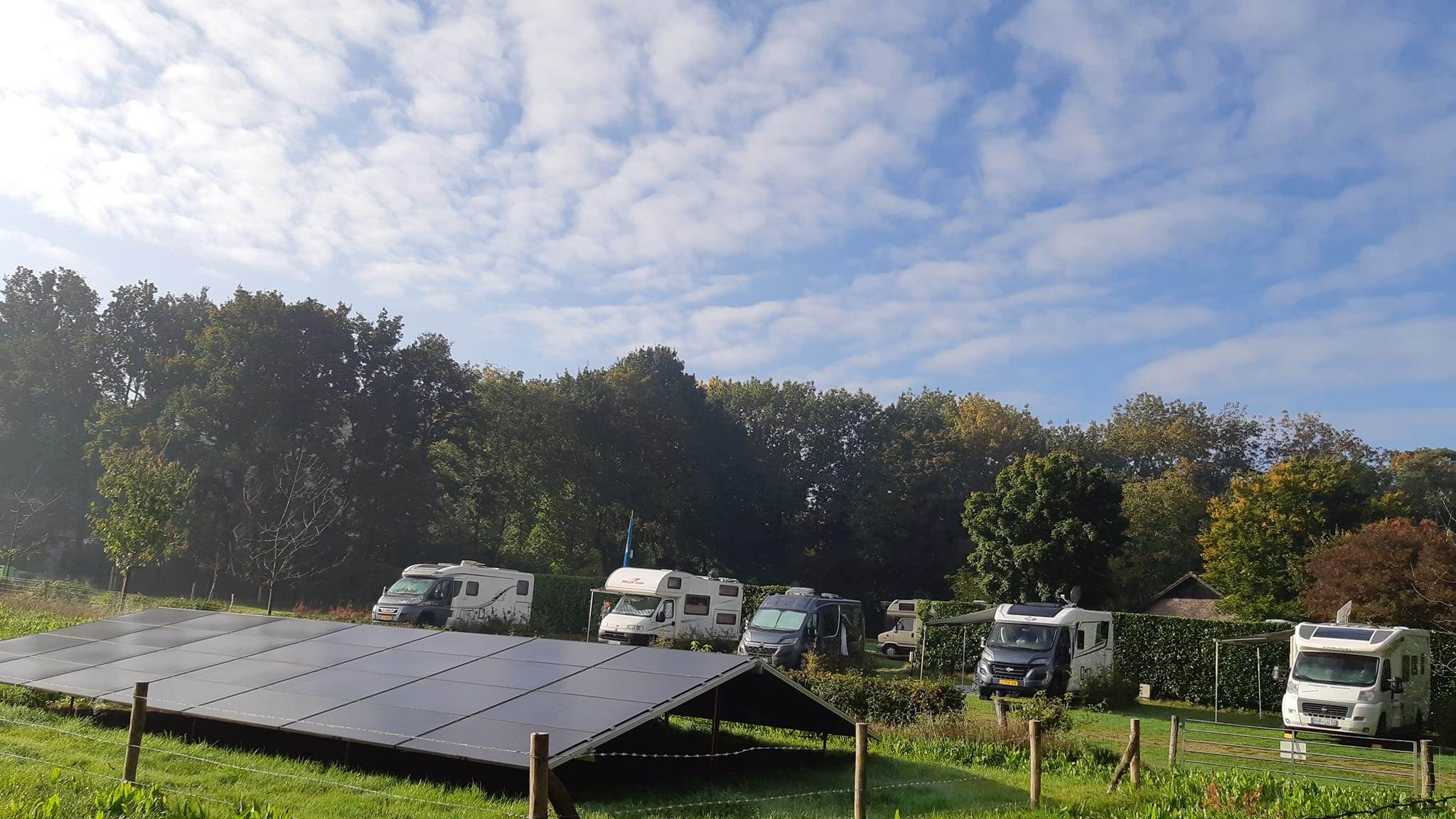 TerraTechs veldopstelling voor zonnepanelen bij Camperplaats Heiderust